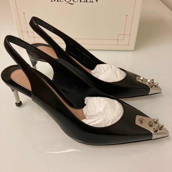 Alexander McQueen Studded Toe Pumps - Picture 3 of 12